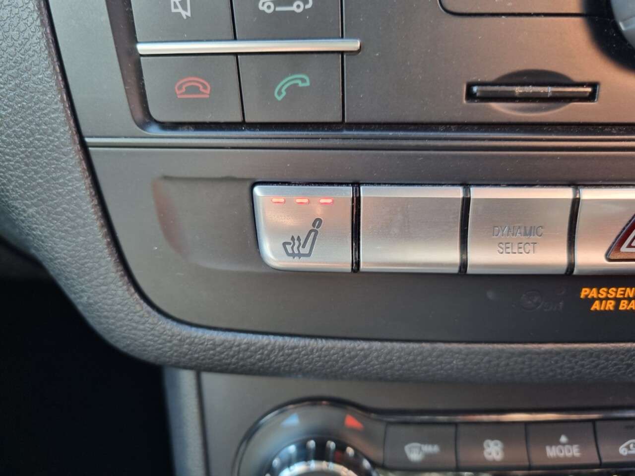 A 2016 MERCEDES-BENZ B-CLASS 1.5 B180d AMG Line (Premium) MPV 5dr Diesel 7G-DCT Euro 6 (s/s) (109 ps) A 2016 MERCEDES-BENZ B-CLASS 1.5 B180d AMG Line (Premium) MPV 5dr Diesel 7G-DCT Euro 6 (s/s) (109 ps)