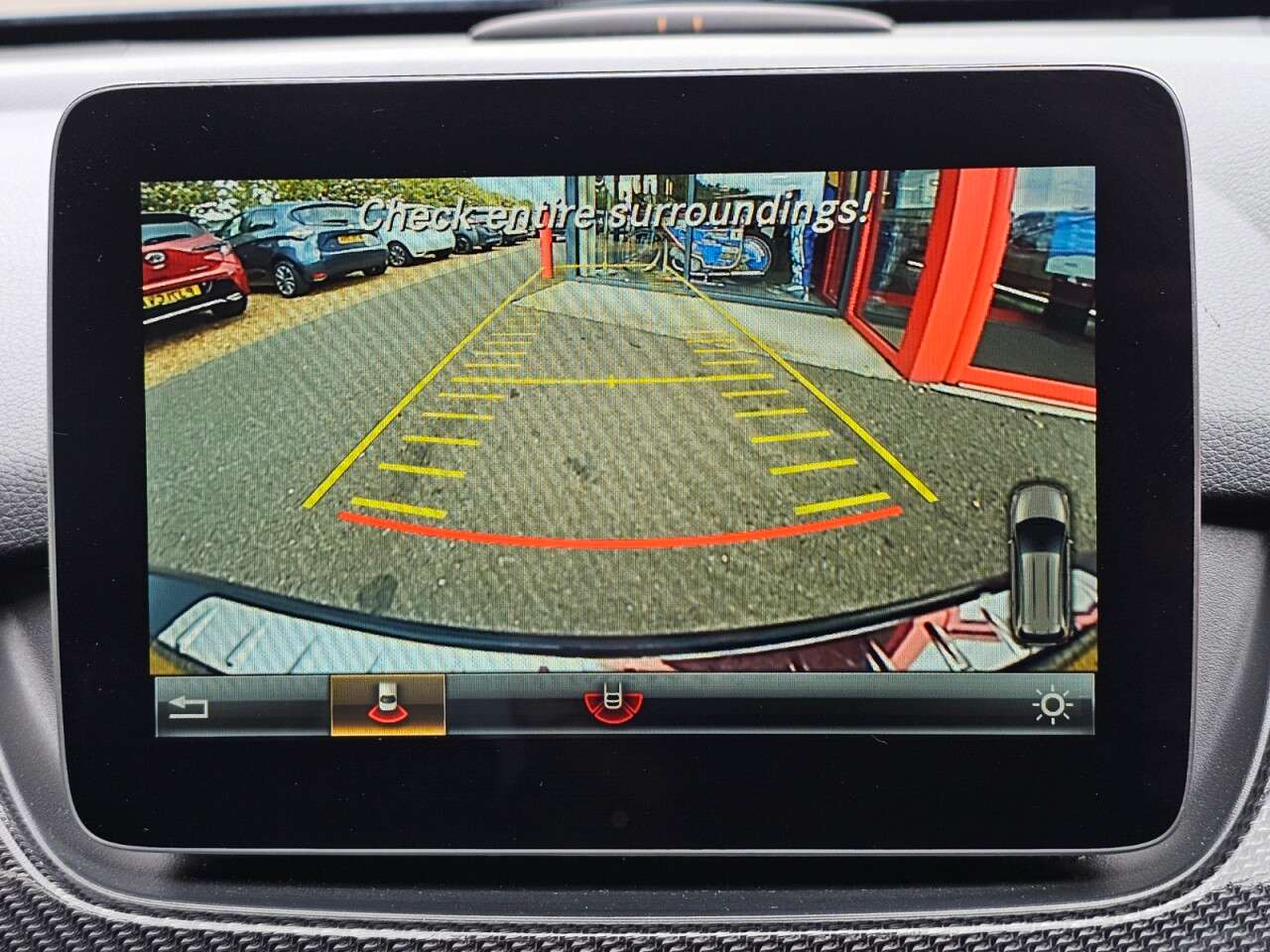 A 2016 MERCEDES-BENZ B-CLASS 1.5 B180d AMG Line (Premium) MPV 5dr Diesel 7G-DCT Euro 6 (s/s) (109 ps) A 2016 MERCEDES-BENZ B-CLASS 1.5 B180d AMG Line (Premium) MPV 5dr Diesel 7G-DCT Euro 6 (s/s) (109 ps)