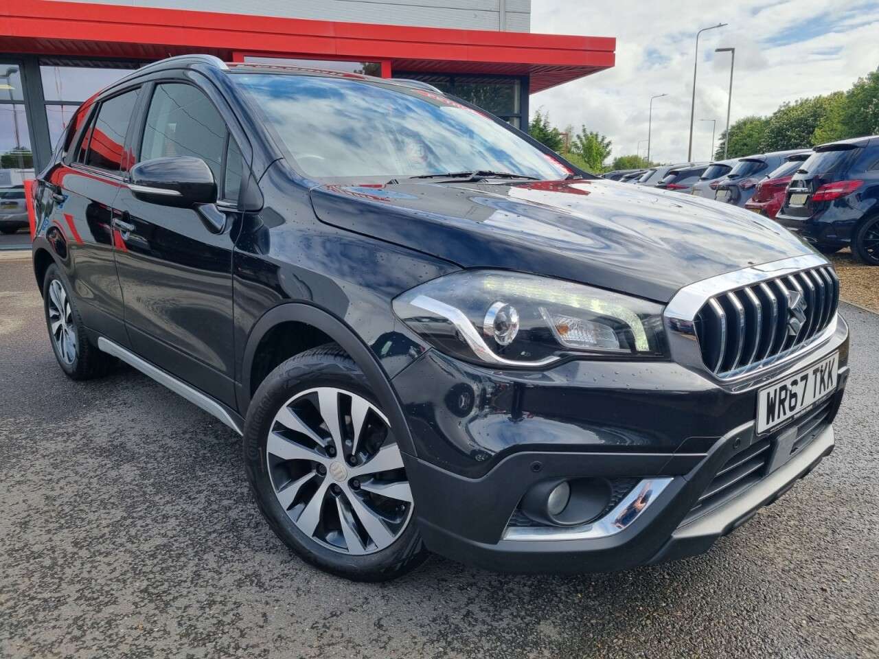 A 2017 SUZUKI SX4 S-CROSS 1.0 Boosterjet SZ-T SUV 5dr Petrol Manual Euro 6 (111 ps) A 2017 SUZUKI SX4 S-CROSS 1.0 Boosterjet SZ-T SUV 5dr Petrol Manual Euro 6 (111 ps)