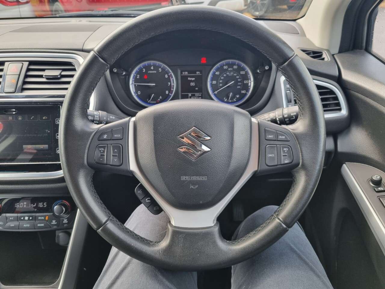 2017 SUZUKI SX4 S-CROSS 2017 SUZUKI SX4 S-CROSS