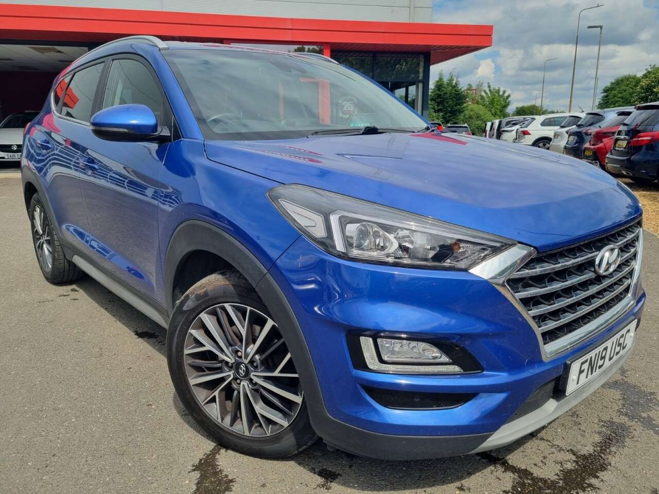 A 2019 HYUNDAI TUCSON 1.6 T-GDi Premium SUV 5dr Petrol DCT Euro 6 (s/s) (177 ps) A 2019 HYUNDAI TUCSON 1.6 T-GDi Premium SUV 5dr Petrol DCT Euro 6 (s/s) (177 ps)