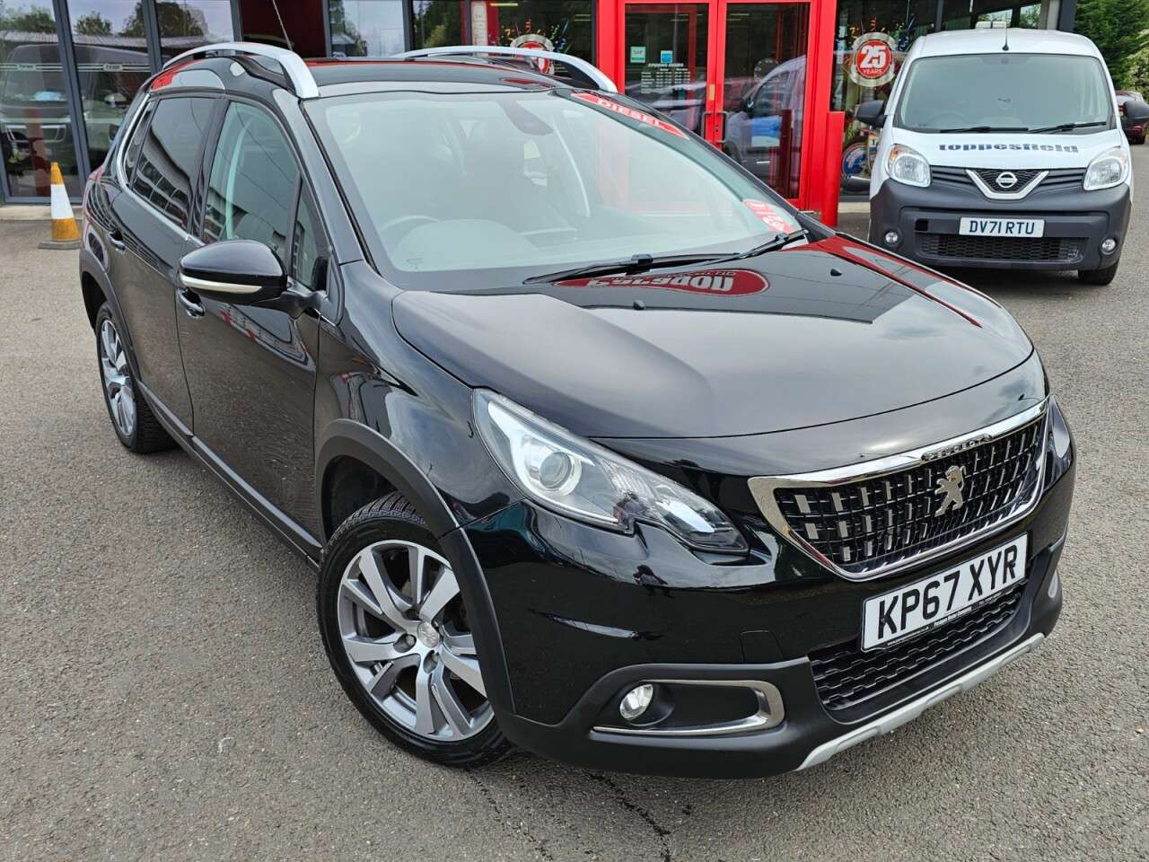 A 2017 PEUGEOT 2008 1.6 BlueHDi Allure SUV 5dr Diesel Manual Euro 6 (s/s) (100 ps) A 2017 PEUGEOT 2008 1.6 BlueHDi Allure SUV 5dr Diesel Manual Euro 6 (s/s) (100 ps)