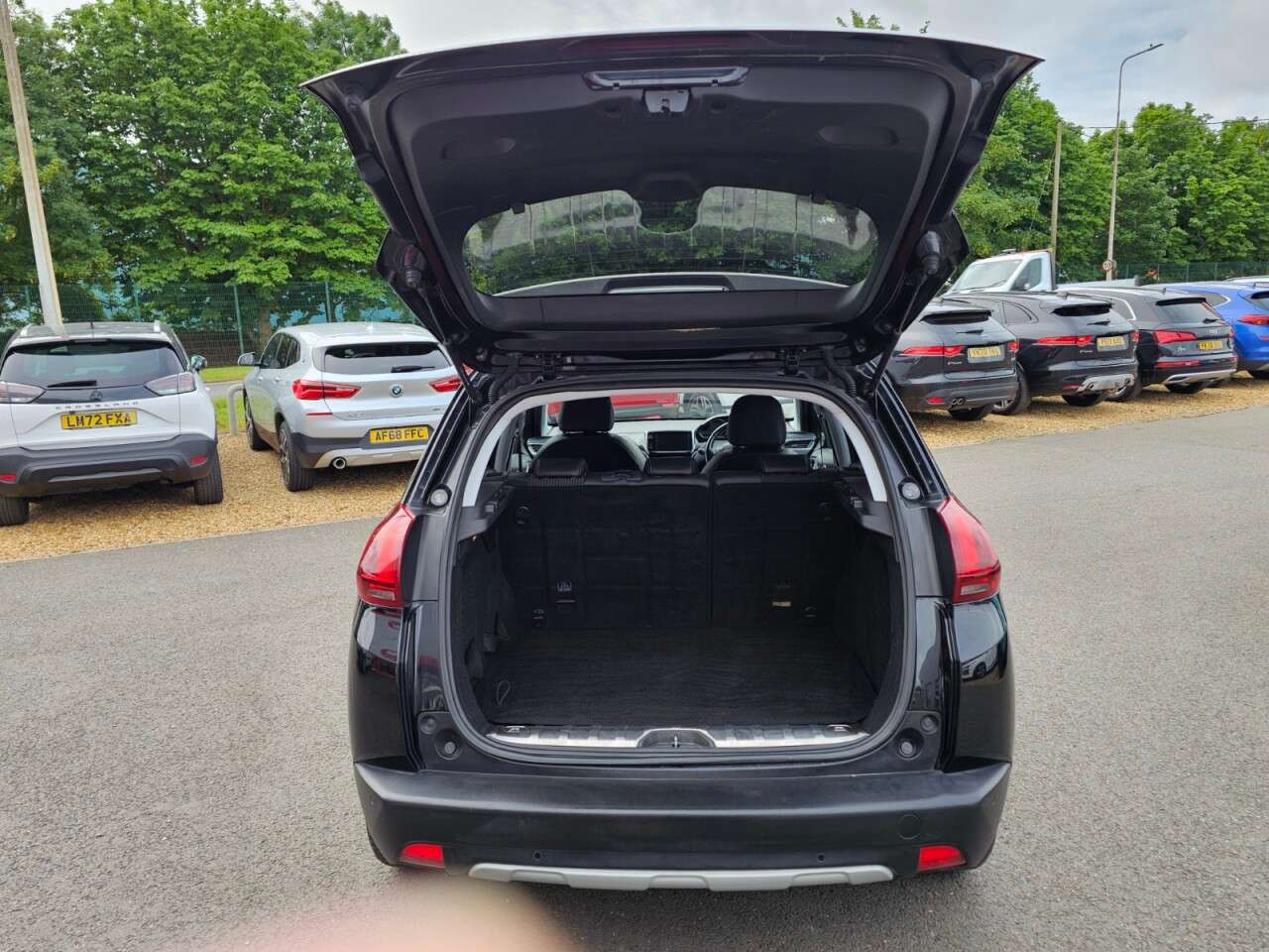 2017 PEUGEOT 2008 2017 PEUGEOT 2008