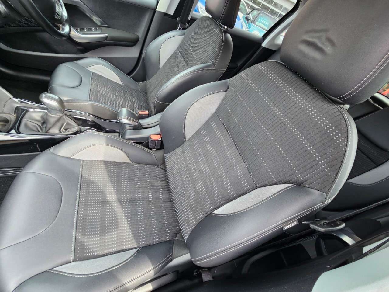 2017 PEUGEOT 2008 2017 PEUGEOT 2008