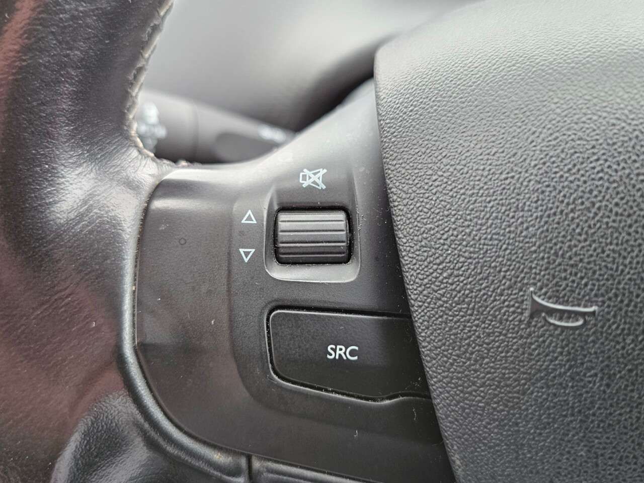 2017 PEUGEOT 2008 2017 PEUGEOT 2008