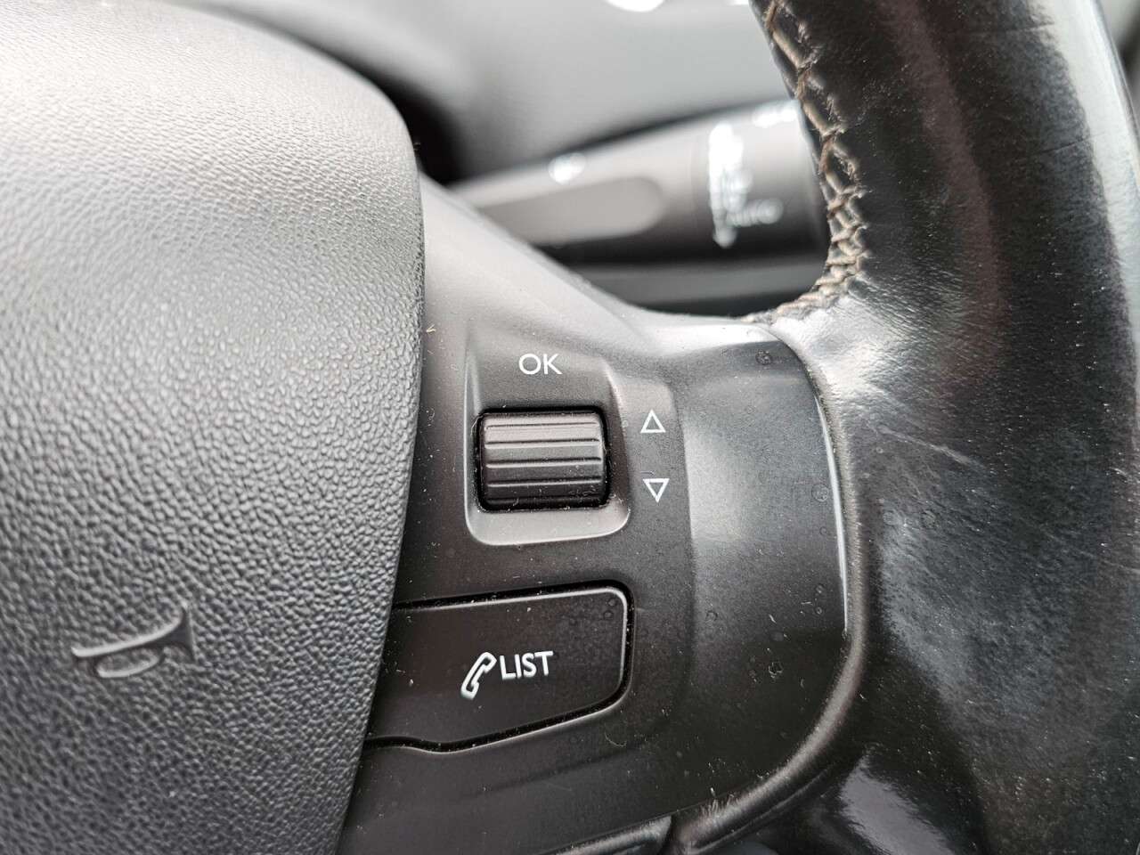 2017 PEUGEOT 2008 2017 PEUGEOT 2008