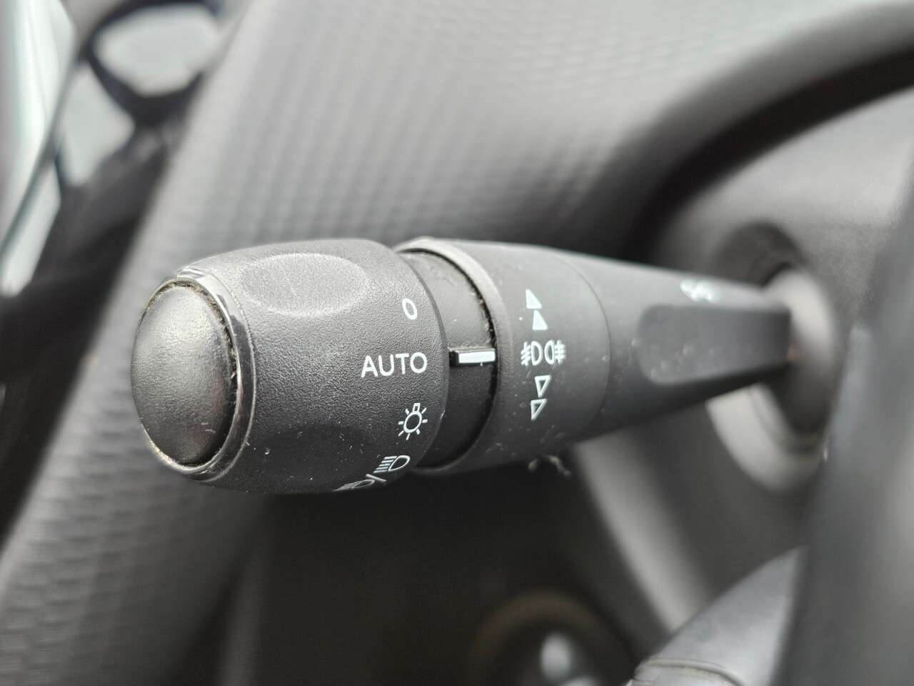 2017 PEUGEOT 2008 2017 PEUGEOT 2008