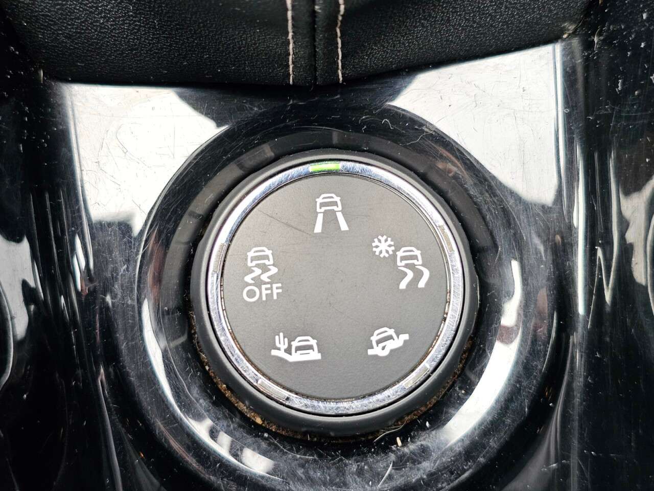 2017 PEUGEOT 2008 2017 PEUGEOT 2008