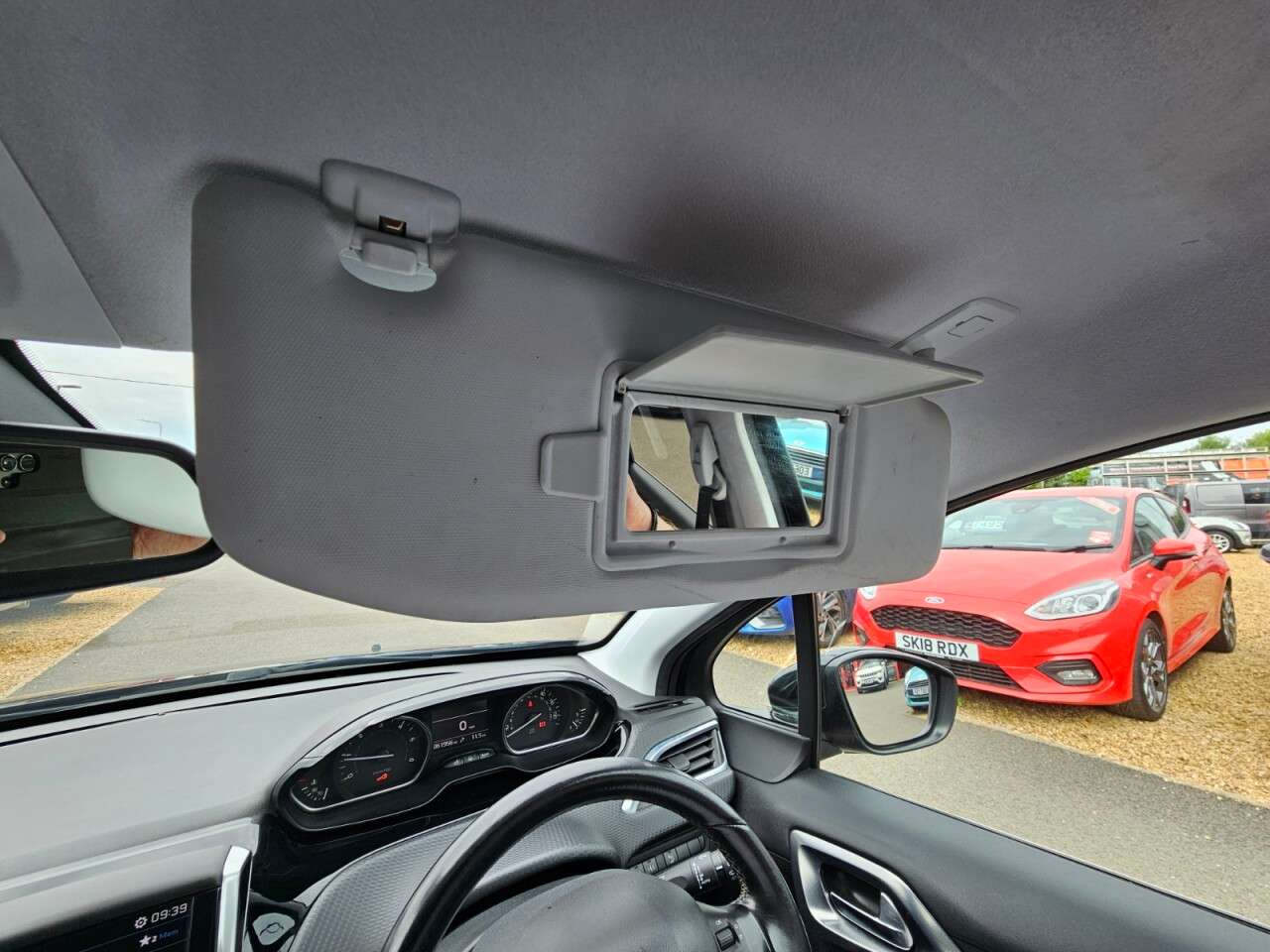 2017 PEUGEOT 2008 2017 PEUGEOT 2008