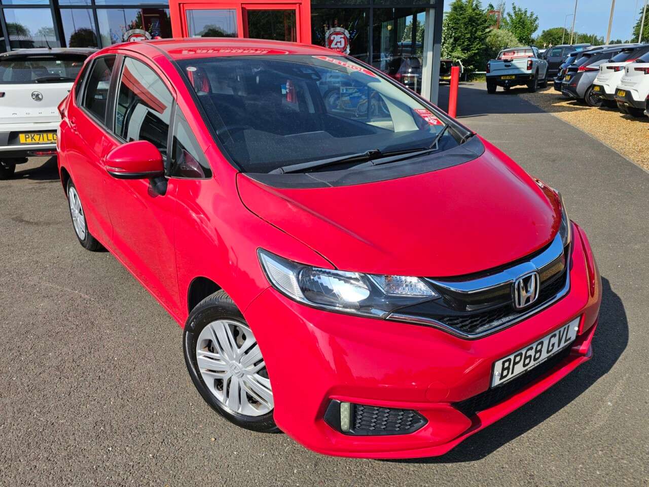 A 2018 HONDA JAZZ 1.3 i-VTEC S Hatchback 5dr Petrol Manual Euro 6 (s/s) (102 ps) A 2018 HONDA JAZZ 1.3 i-VTEC S Hatchback 5dr Petrol Manual Euro 6 (s/s) (102 ps)