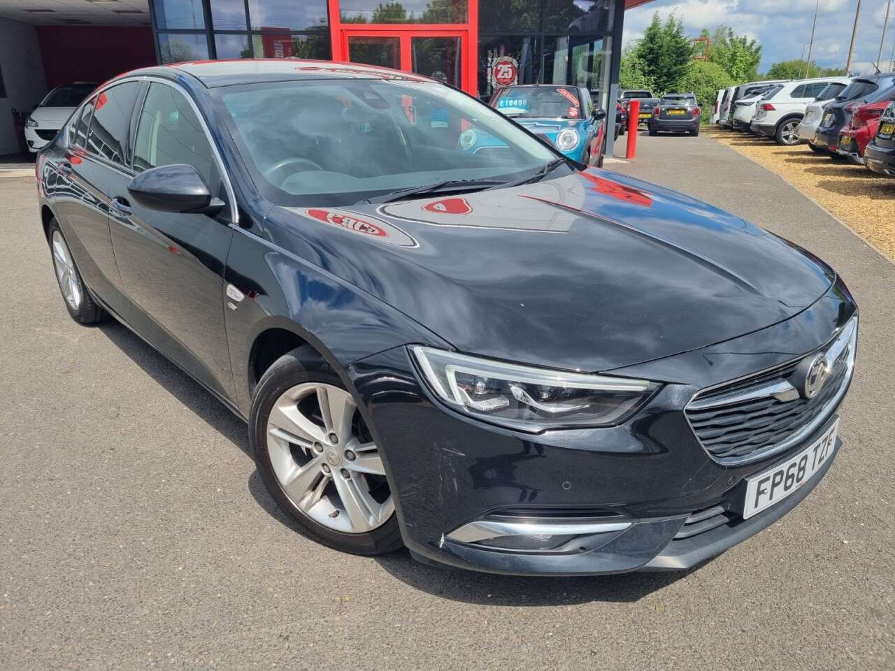 A 2019 VAUXHALL INSIGNIA 1.6 Turbo D BlueInjection Elite Nav Grand Sport 5dr Diesel Manual Euro 6 (s A 2019 VAUXHALL INSIGNIA 1.6 Turbo D BlueInjection Elite Nav Grand Sport 5dr Diesel Manual Euro 6 (s