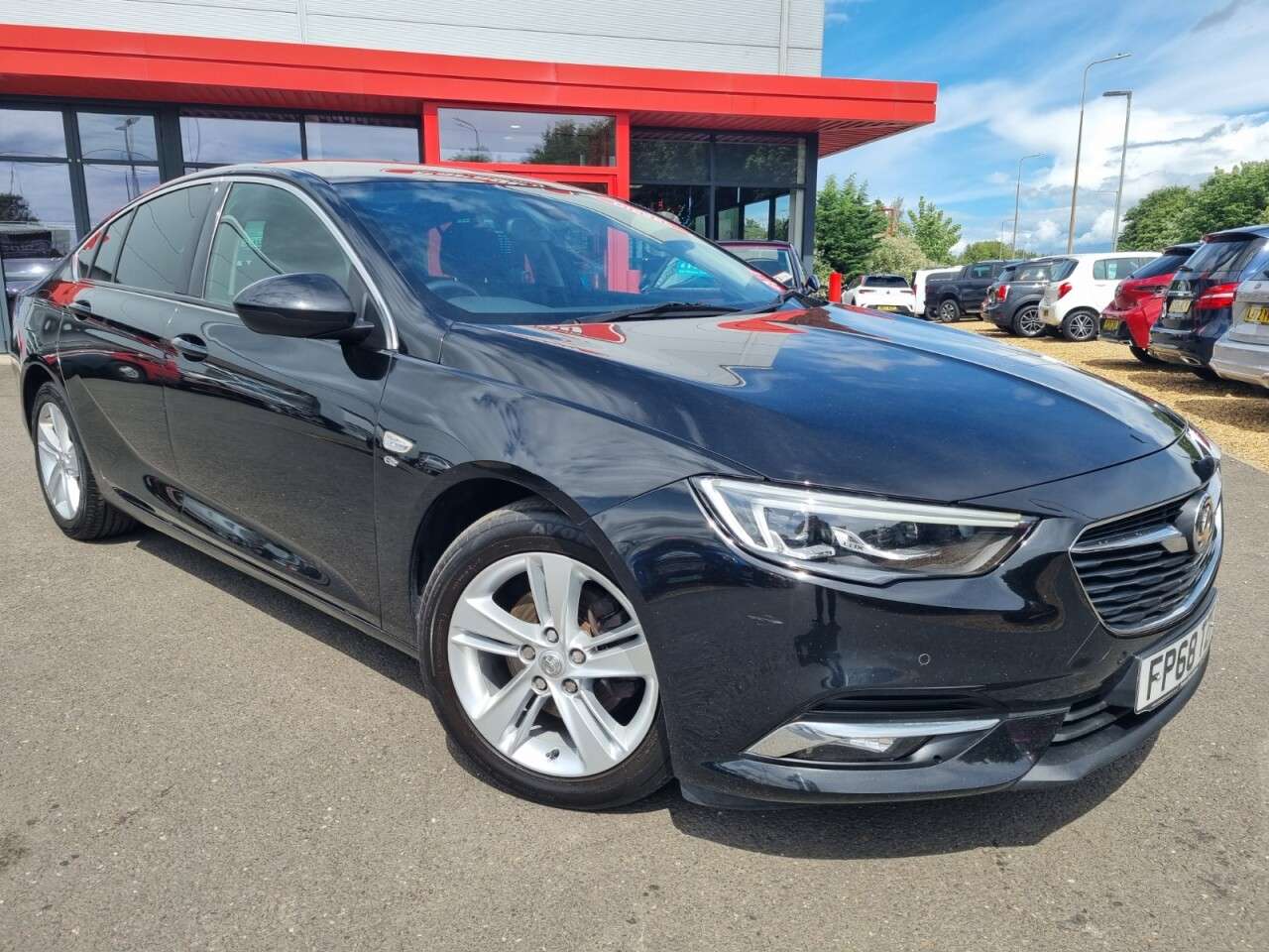 A 2019 VAUXHALL INSIGNIA 1.6 Turbo D BlueInjection Elite Nav Grand Sport 5dr Diesel Manual Euro 6 (s A 2019 VAUXHALL INSIGNIA 1.6 Turbo D BlueInjection Elite Nav Grand Sport 5dr Diesel Manual Euro 6 (s