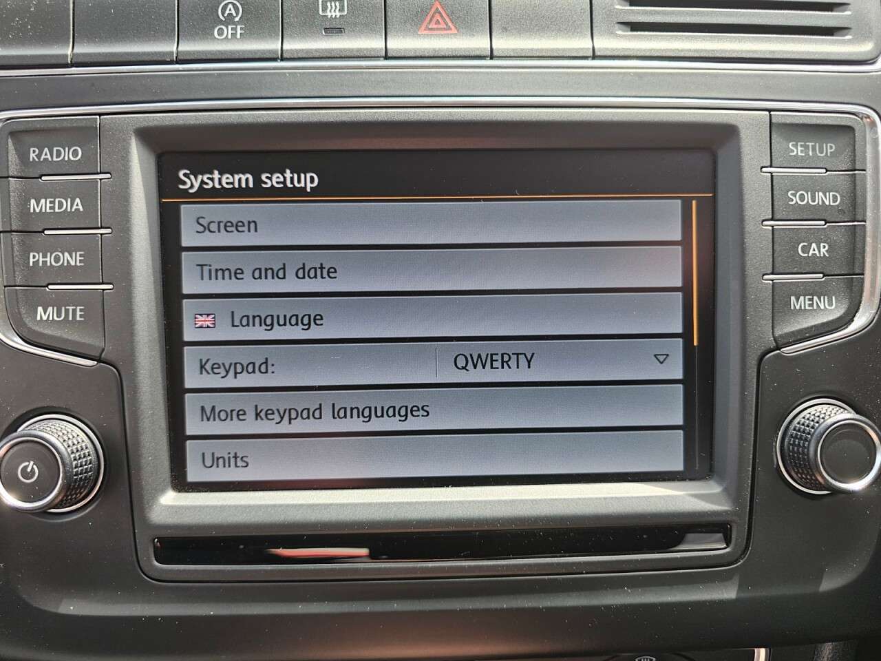 A 2015 VOLKSWAGEN POLO 1.0 BlueMotion Tech SE Hatchback 3dr Petrol Manual Euro 6 (s/s) (60 ps) A 2015 VOLKSWAGEN POLO 1.0 BlueMotion Tech SE Hatchback 3dr Petrol Manual Euro 6 (s/s) (60 ps)