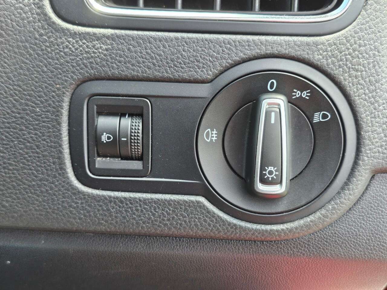 2015 VOLKSWAGEN POLO 2015 VOLKSWAGEN POLO