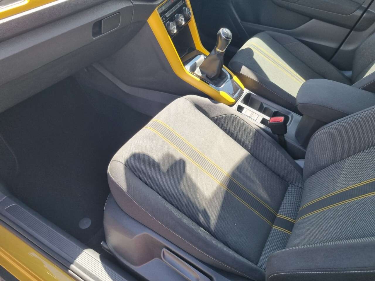 2018 VOLKSWAGEN T-ROC 2018 VOLKSWAGEN T-ROC