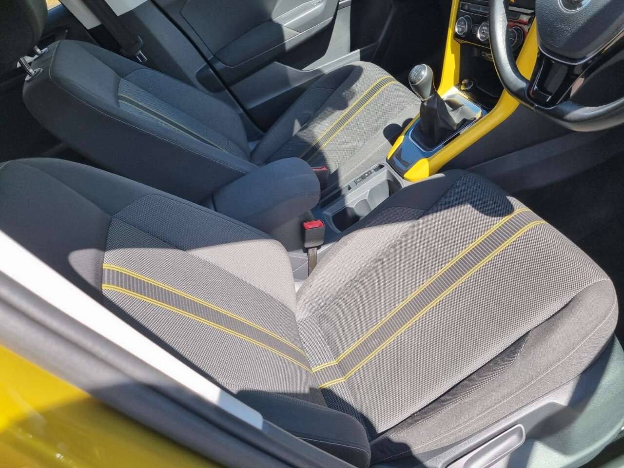 2018 VOLKSWAGEN T-ROC 2018 VOLKSWAGEN T-ROC