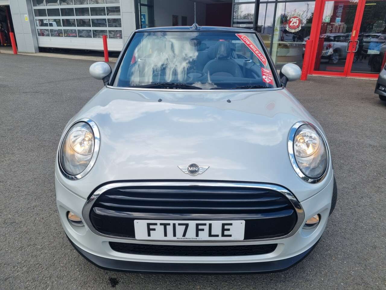 A 2017 MINI CONVERTIBLE 1.5 Cooper Convertible 2dr Petrol Manual Euro 6 (s/s) (136 ps) A 2017 MINI CONVERTIBLE 1.5 Cooper Convertible 2dr Petrol Manual Euro 6 (s/s) (136 ps)