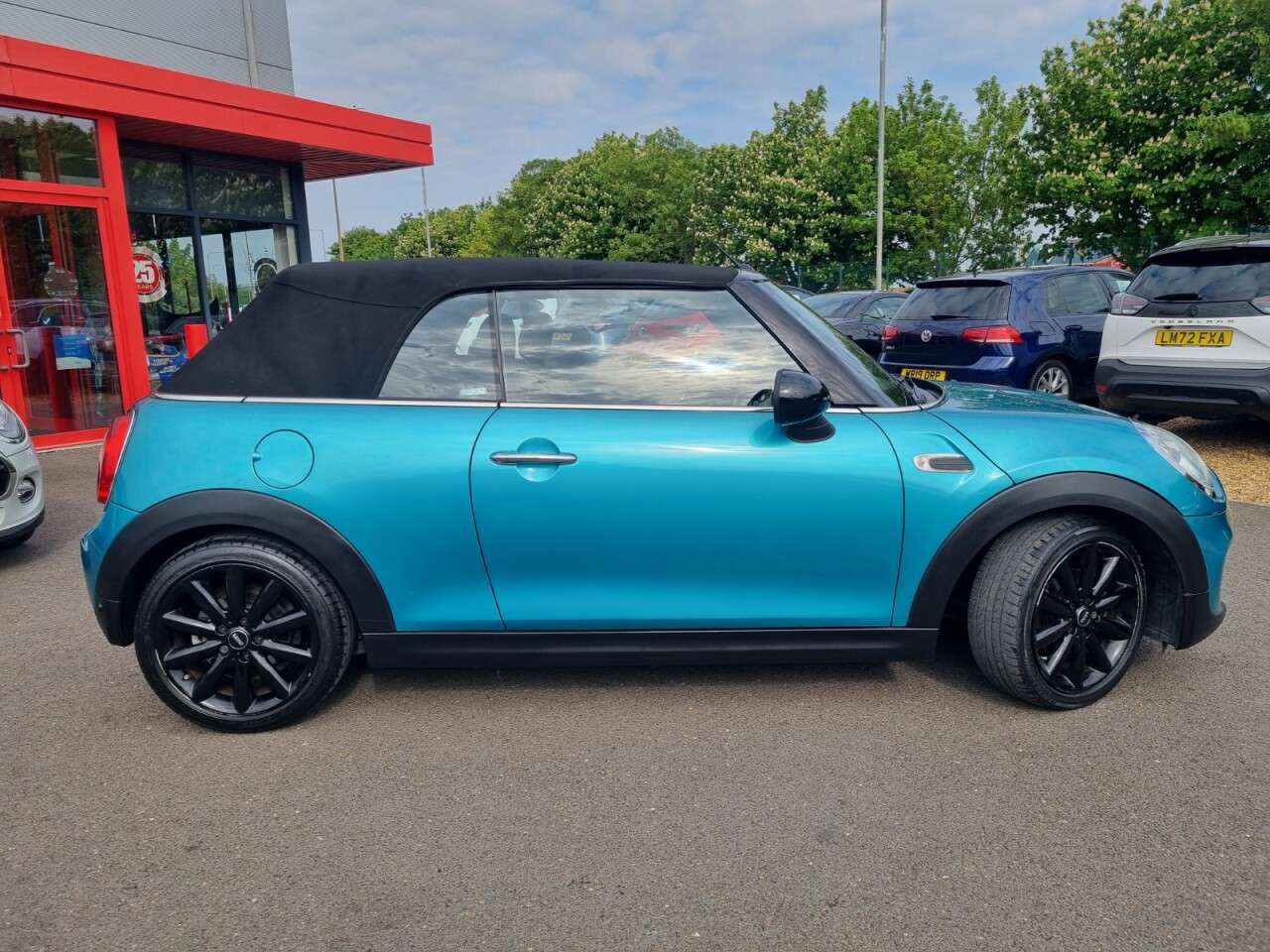 2017 MINI CONVERTIBLE 2017 MINI CONVERTIBLE