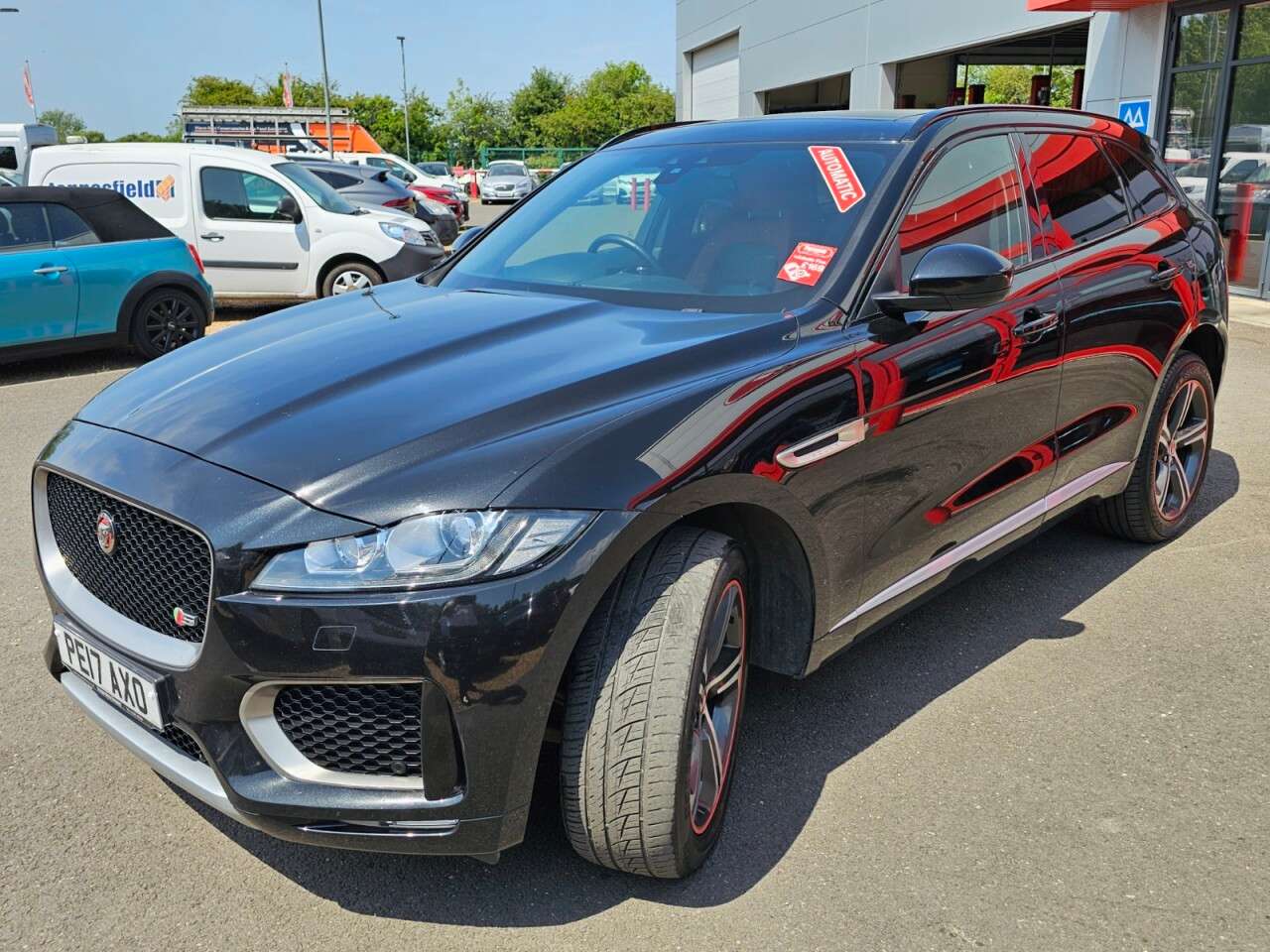 2017 JAGUAR F-PACE 2017 JAGUAR F-PACE