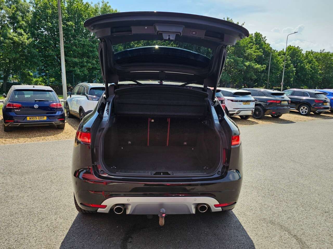 2017 JAGUAR F-PACE 2017 JAGUAR F-PACE