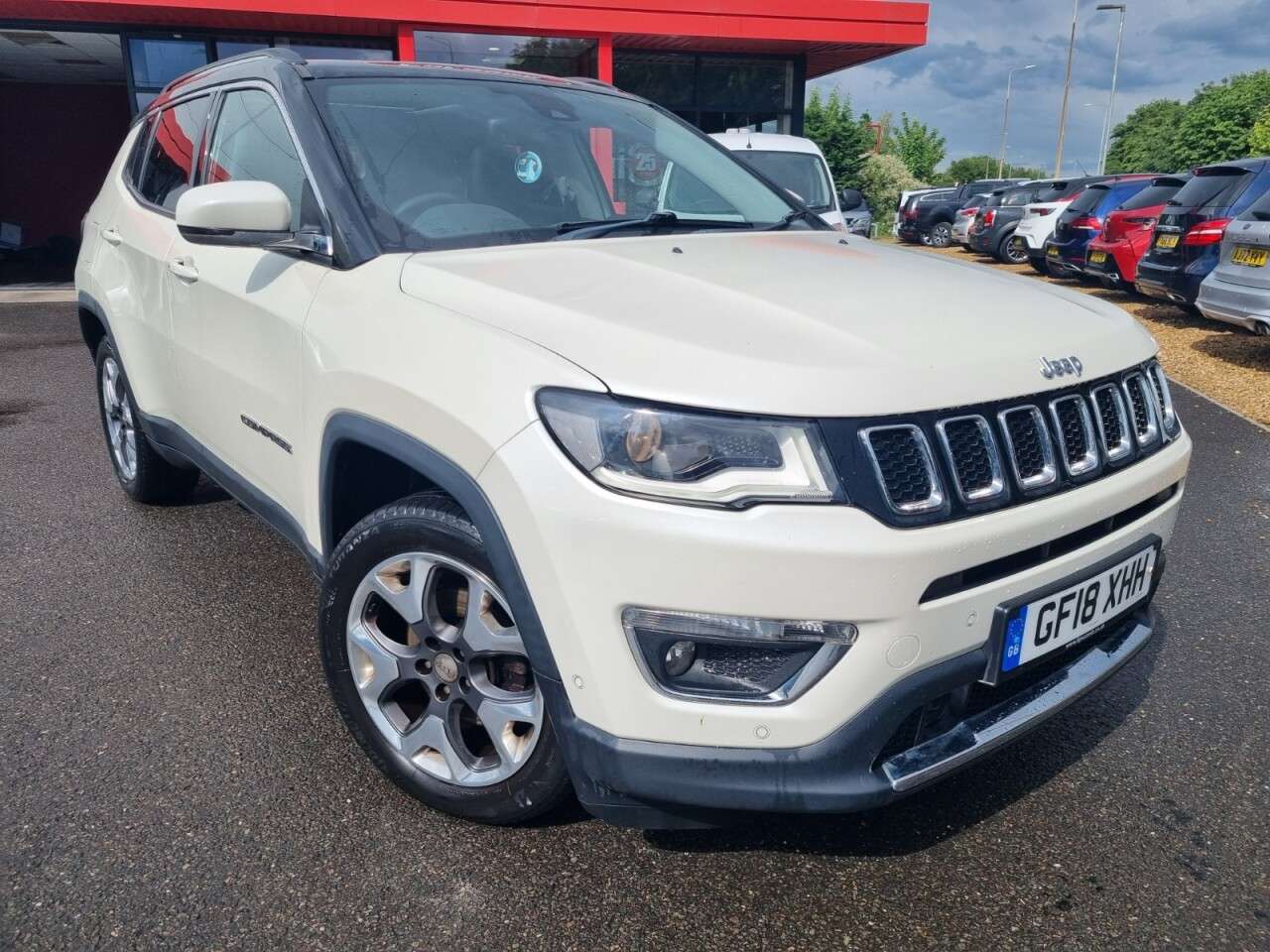 A 2018 JEEP COMPASS 1.4T MultiAirII Limited SUV 5dr Petrol Manual Euro 6 (s/s) (140 ps) A 2018 JEEP COMPASS 1.4T MultiAirII Limited SUV 5dr Petrol Manual Euro 6 (s/s) (140 ps)