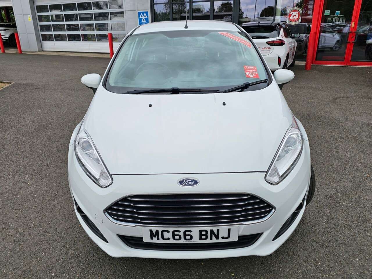 A 2017 FORD FIESTA 1.0T EcoBoost Zetec Hatchback 3dr Petrol Manual Euro 6 (s/s) (100 ps) A 2017 FORD FIESTA 1.0T EcoBoost Zetec Hatchback 3dr Petrol Manual Euro 6 (s/s) (100 ps)