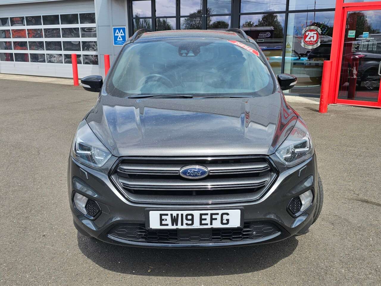A 2019 FORD KUGA 2.0 TDCi EcoBlue ST-Line Edition SUV 5dr Diesel Manual Euro 6 (s/s) (150 ps A 2019 FORD KUGA 2.0 TDCi EcoBlue ST-Line Edition SUV 5dr Diesel Manual Euro 6 (s/s) (150 ps