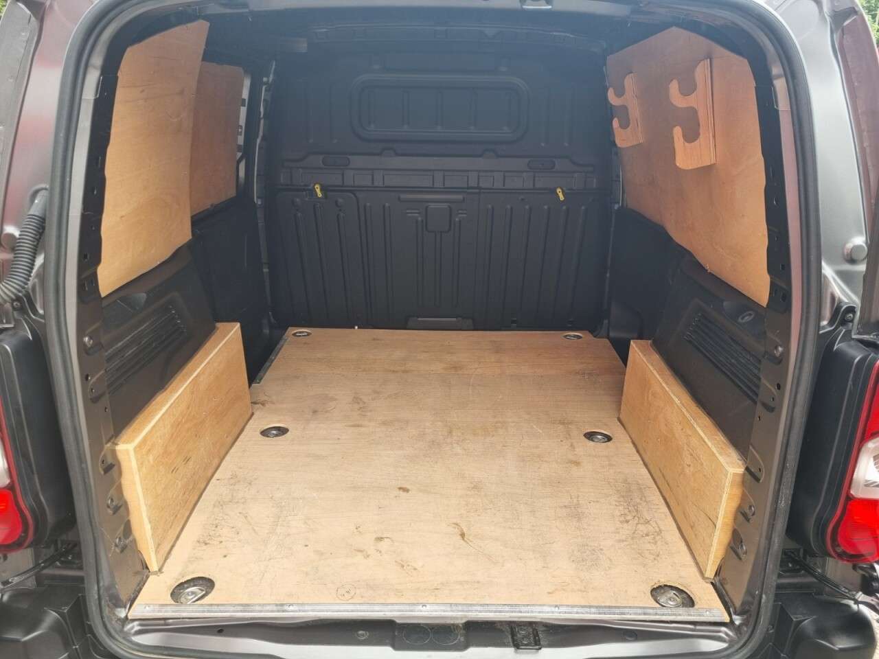 A 2024 CITROEN BERLINGO 1.5 BlueHDi 650 Enterprise Edition M Panel Van 5dr Diesel Manual SWB Euro 6 A 2024 CITROEN BERLINGO 1.5 BlueHDi 650 Enterprise Edition M Panel Van 5dr Diesel Manual SWB Euro 6