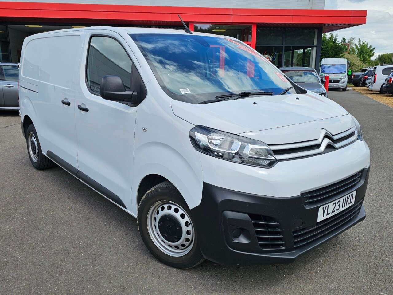 A 2023 CITROEN DISPATCH 1.5 BlueHDi 1000 Enterprise Edition M Panel Van 6dr Diesel Manual FWD 2 Eur A 2023 CITROEN DISPATCH 1.5 BlueHDi 1000 Enterprise Edition M Panel Van 6dr Diesel Manual FWD 2 Eur