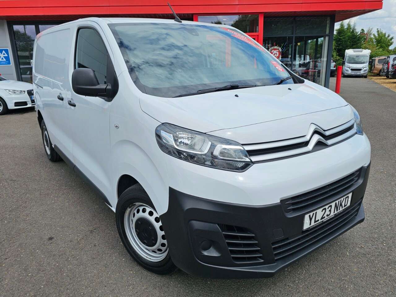 A 2023 CITROEN DISPATCH 1.5 BlueHDi 1000 Enterprise Edition M Panel Van 6dr Diesel Manual FWD 2 Eur A 2023 CITROEN DISPATCH 1.5 BlueHDi 1000 Enterprise Edition M Panel Van 6dr Diesel Manual FWD 2 Eur