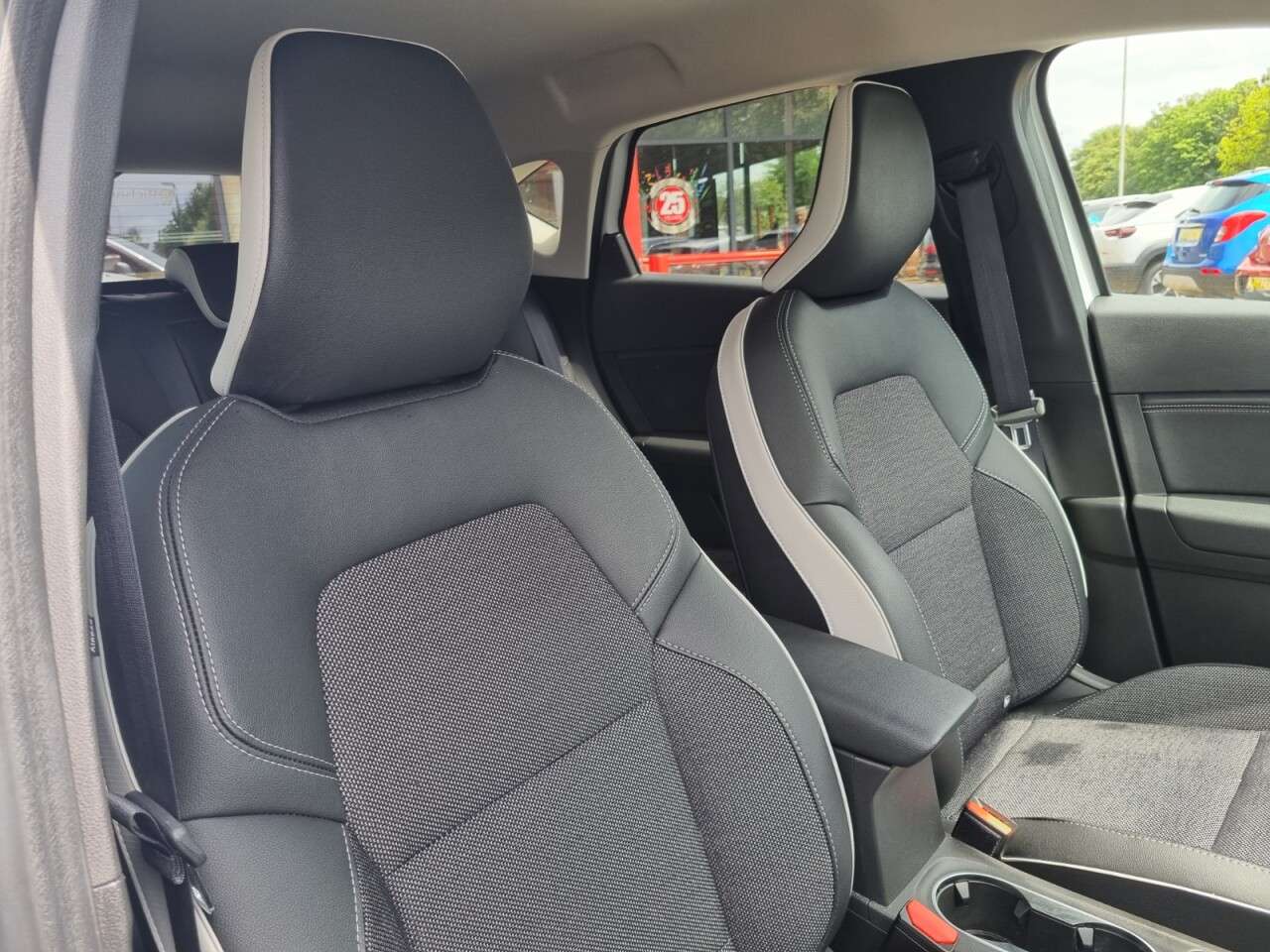 2023 RENAULT CAPTUR 2023 RENAULT CAPTUR
