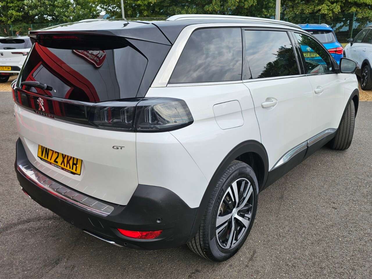 2022 PEUGEOT 5008 2022 PEUGEOT 5008