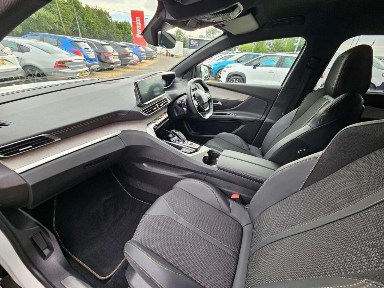 2022 PEUGEOT 5008 2022 PEUGEOT 5008