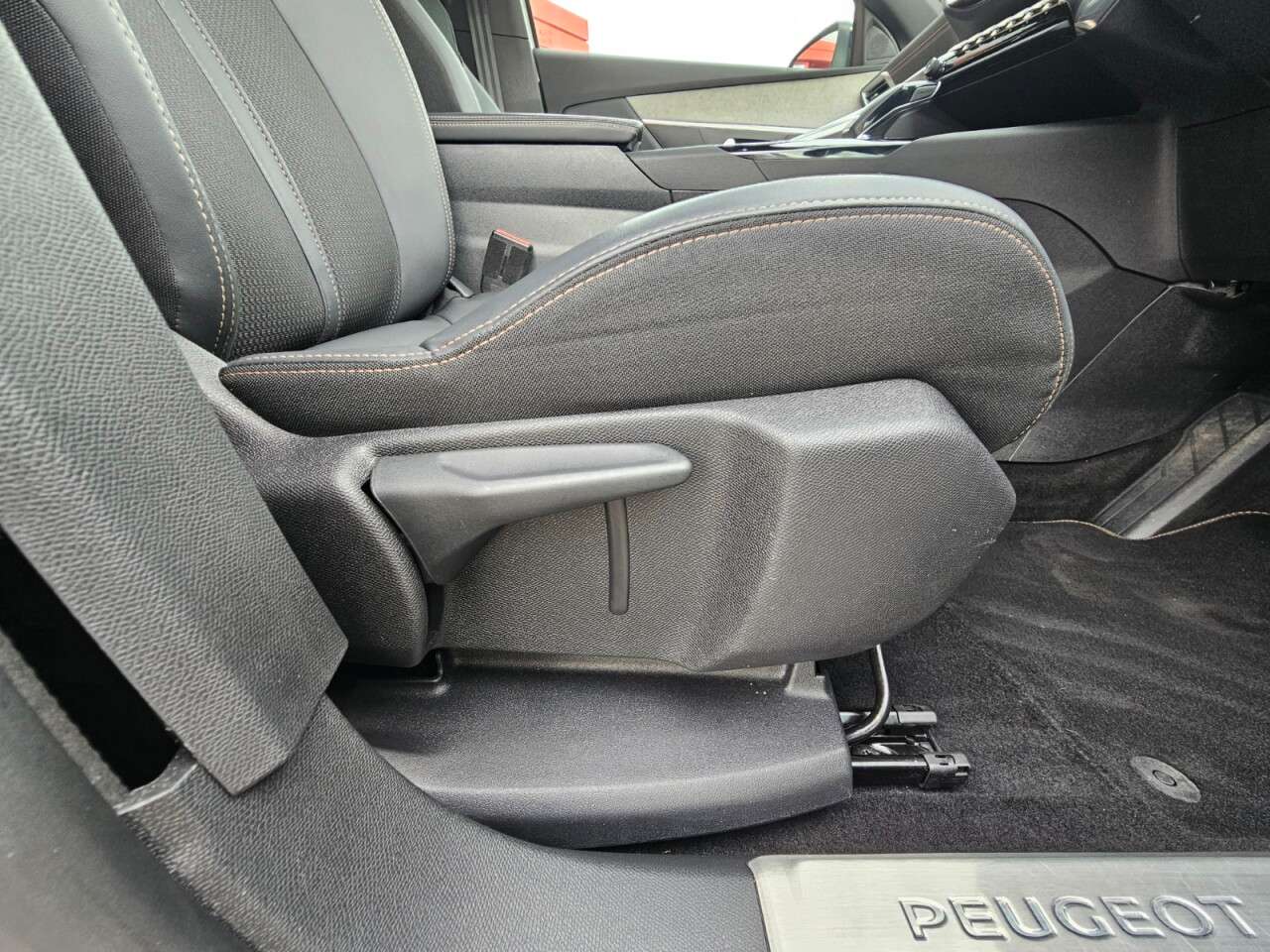 2022 PEUGEOT 5008 2022 PEUGEOT 5008