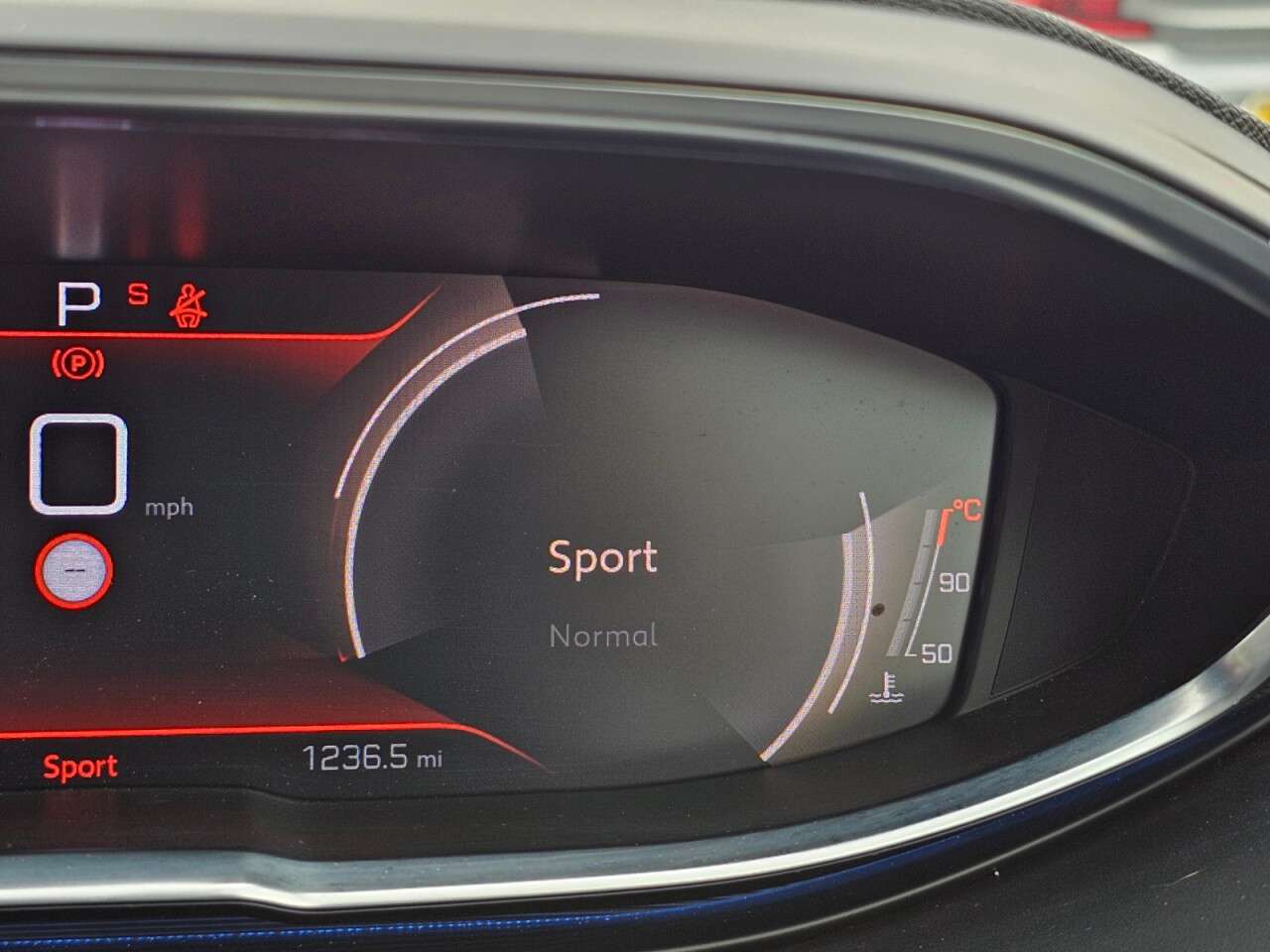 2022 PEUGEOT 5008 2022 PEUGEOT 5008