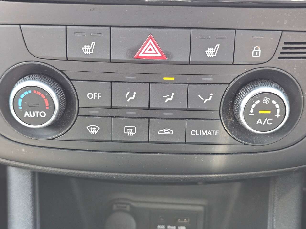 2016 KIA VENGA 2016 KIA VENGA