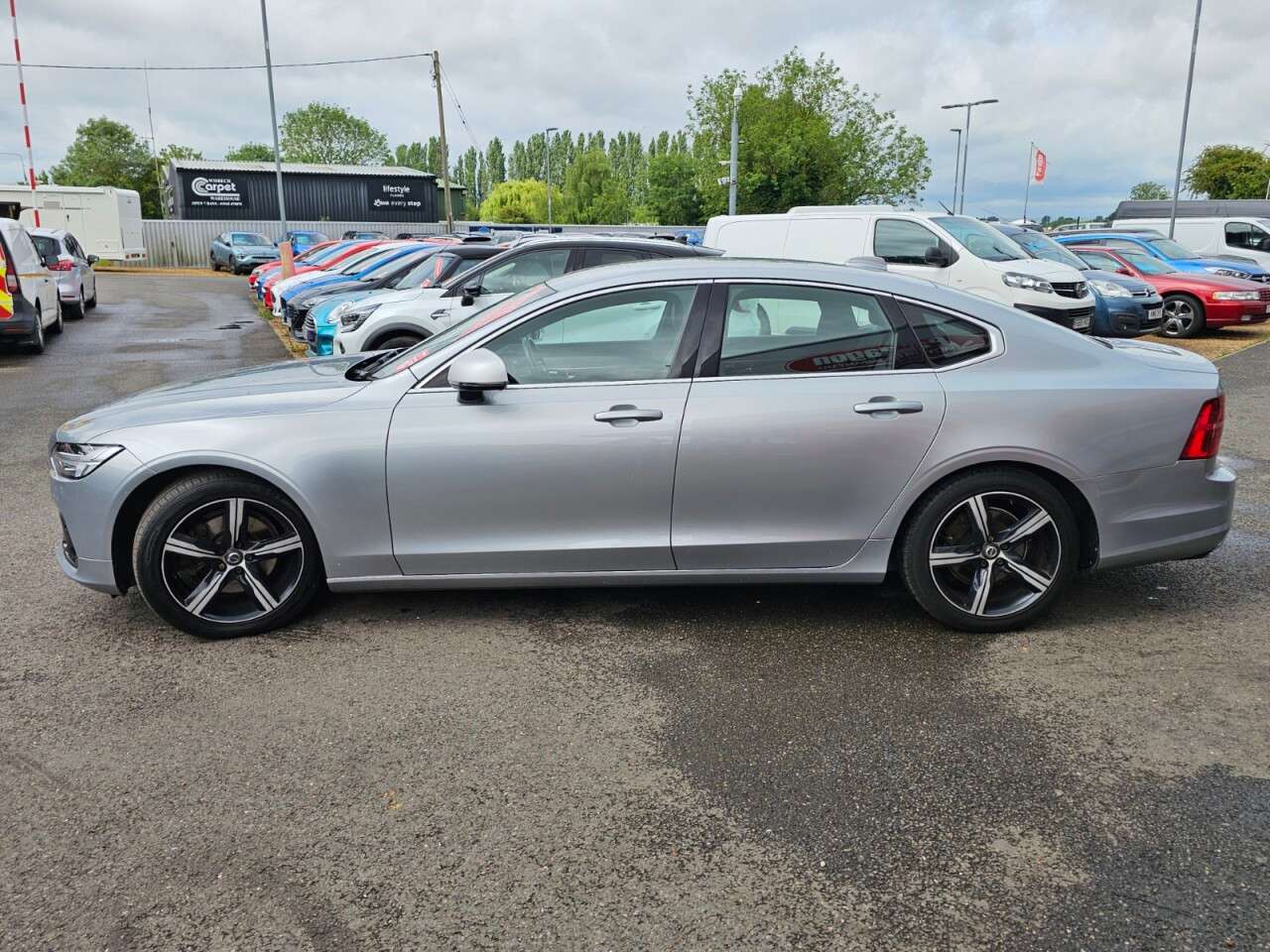 2017 VOLVO S90 2017 VOLVO S90