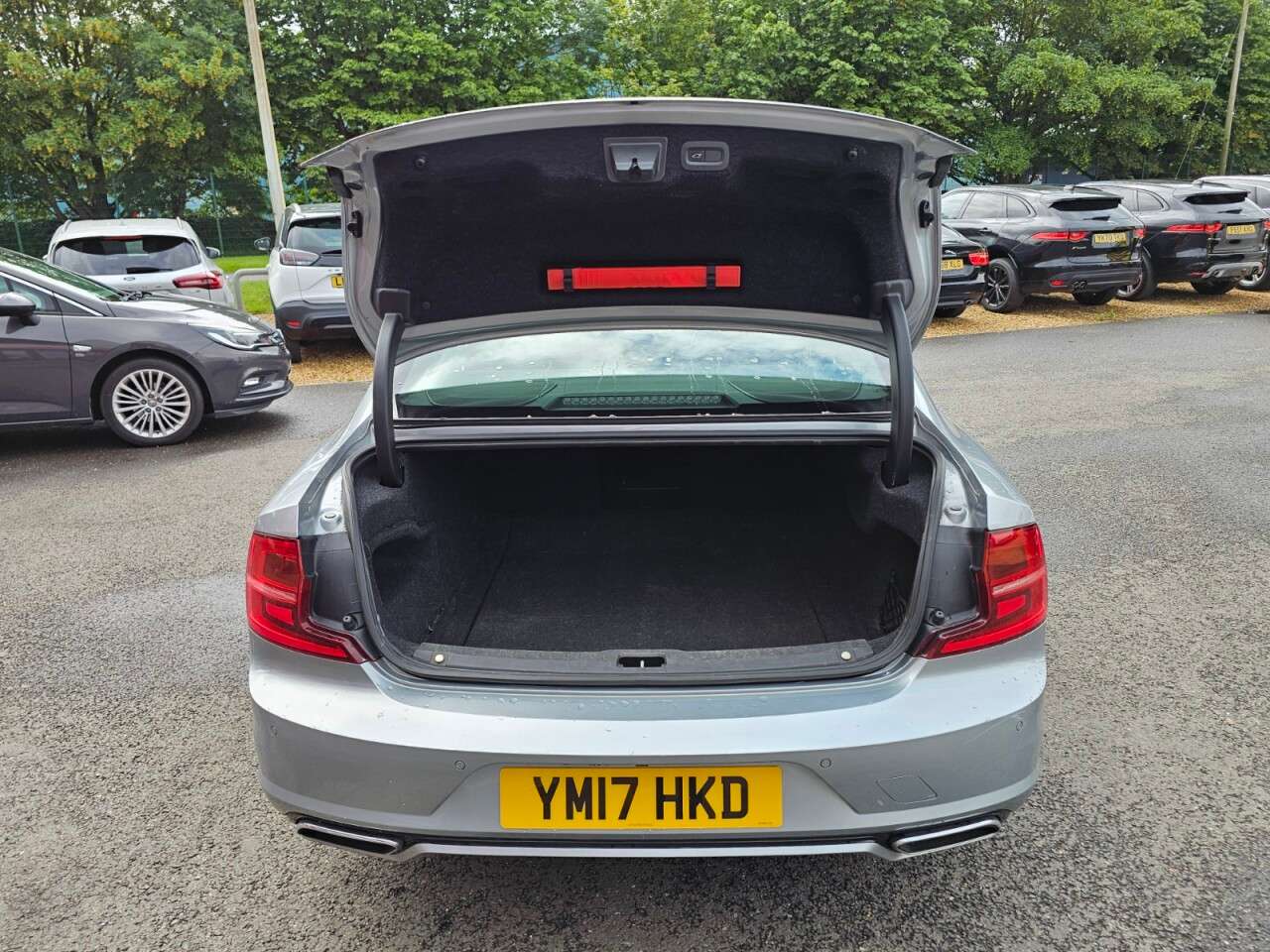 2017 VOLVO S90 2017 VOLVO S90
