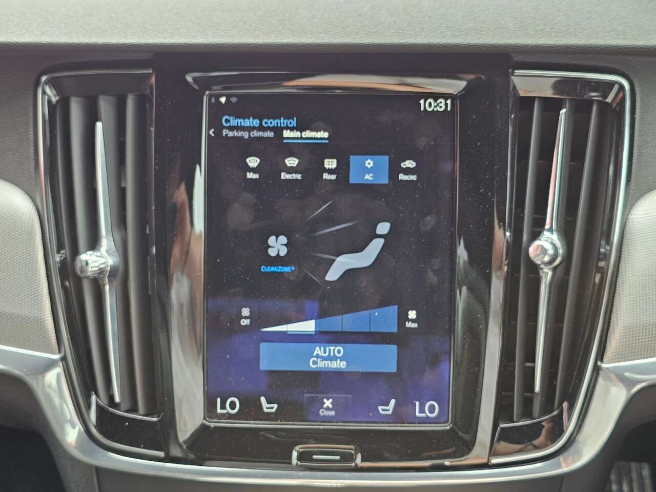 2017 VOLVO S90 2017 VOLVO S90