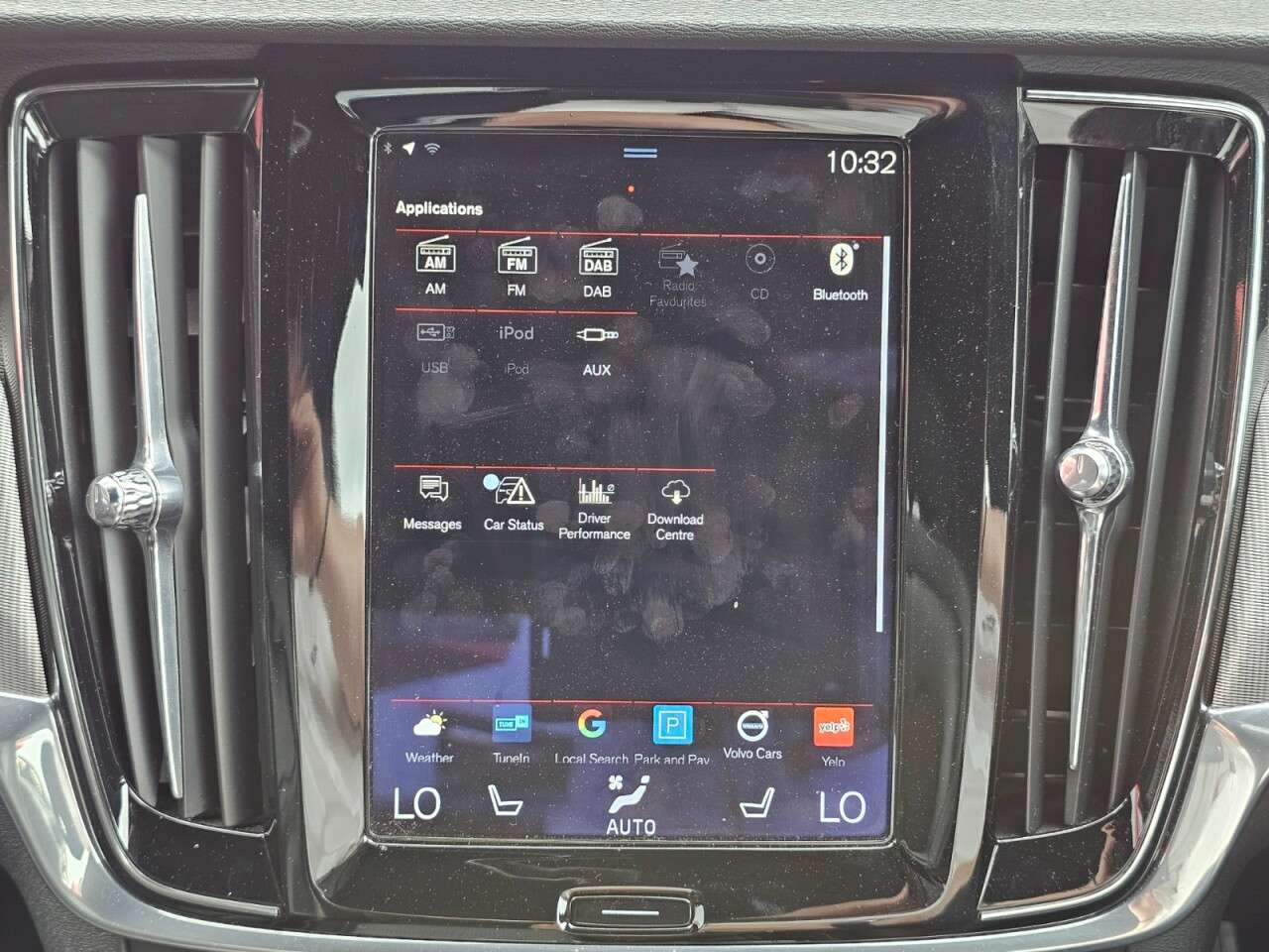 2017 VOLVO S90 2017 VOLVO S90