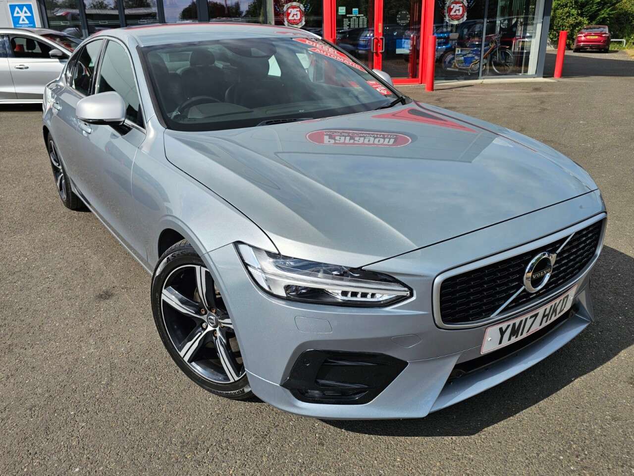 A 2017 VOLVO S90 2.0 D4 R-Design Saloon 4dr Diesel Auto Euro 6 (s/s) (190 ps) A 2017 VOLVO S90 2.0 D4 R-Design Saloon 4dr Diesel Auto Euro 6 (s/s) (190 ps)