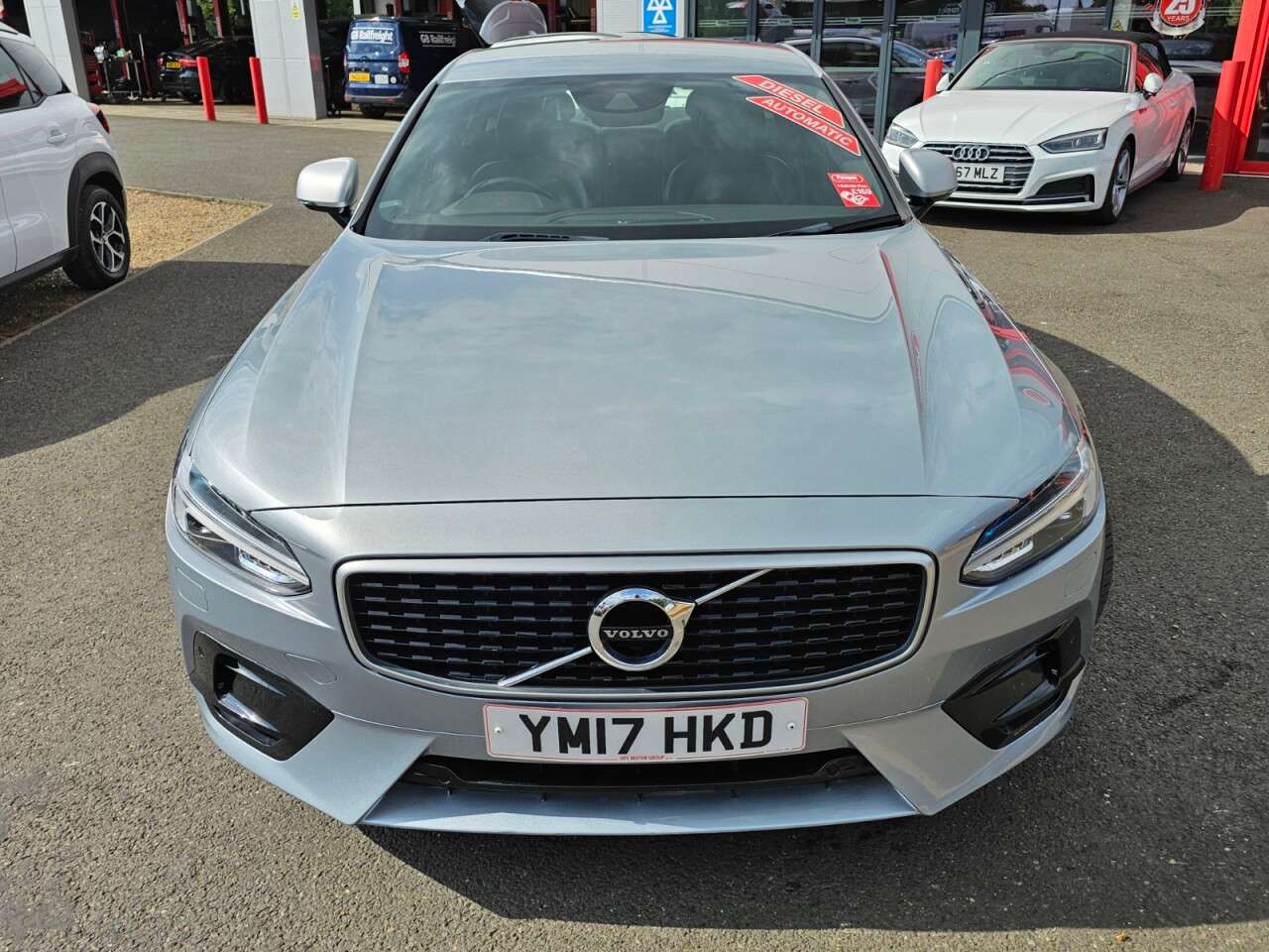 A 2017 VOLVO S90 2.0 D4 R-Design Saloon 4dr Diesel Auto Euro 6 (s/s) (190 ps) A 2017 VOLVO S90 2.0 D4 R-Design Saloon 4dr Diesel Auto Euro 6 (s/s) (190 ps)