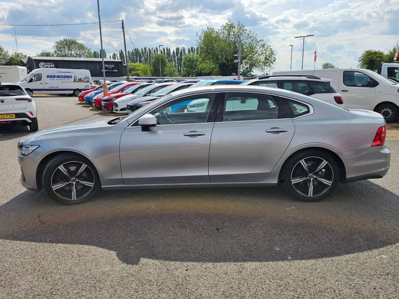 2017 VOLVO S90 2017 VOLVO S90