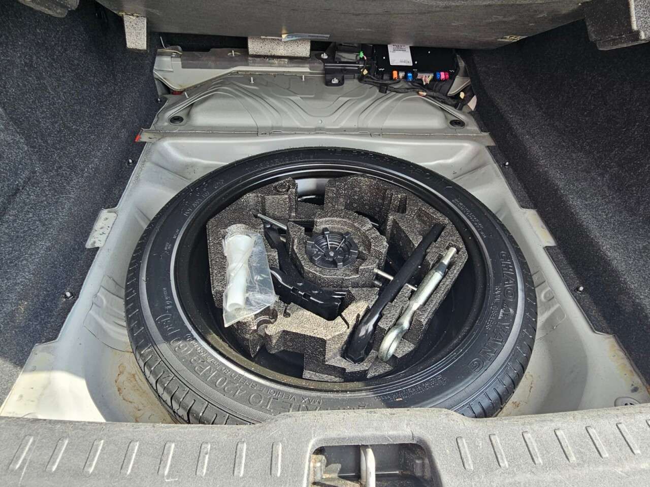 2017 VOLVO S90 2017 VOLVO S90