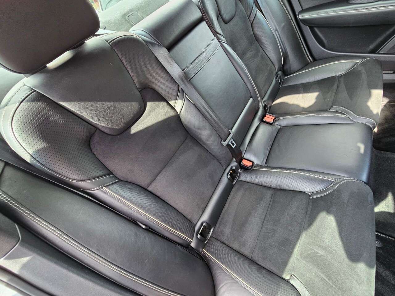2017 VOLVO S90 2017 VOLVO S90