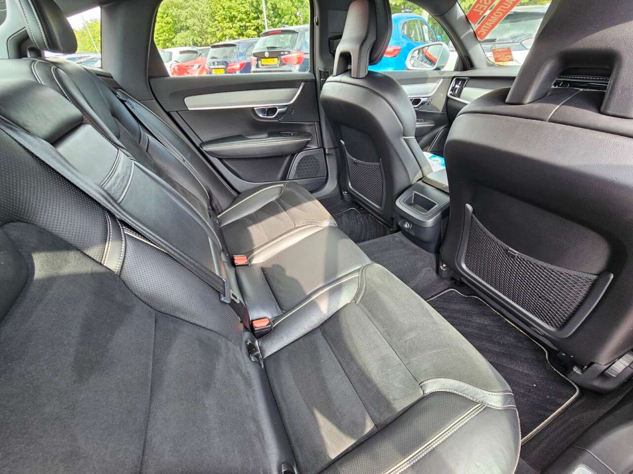 2017 VOLVO S90 2017 VOLVO S90