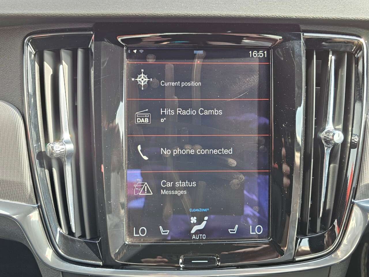 2017 VOLVO S90 2017 VOLVO S90