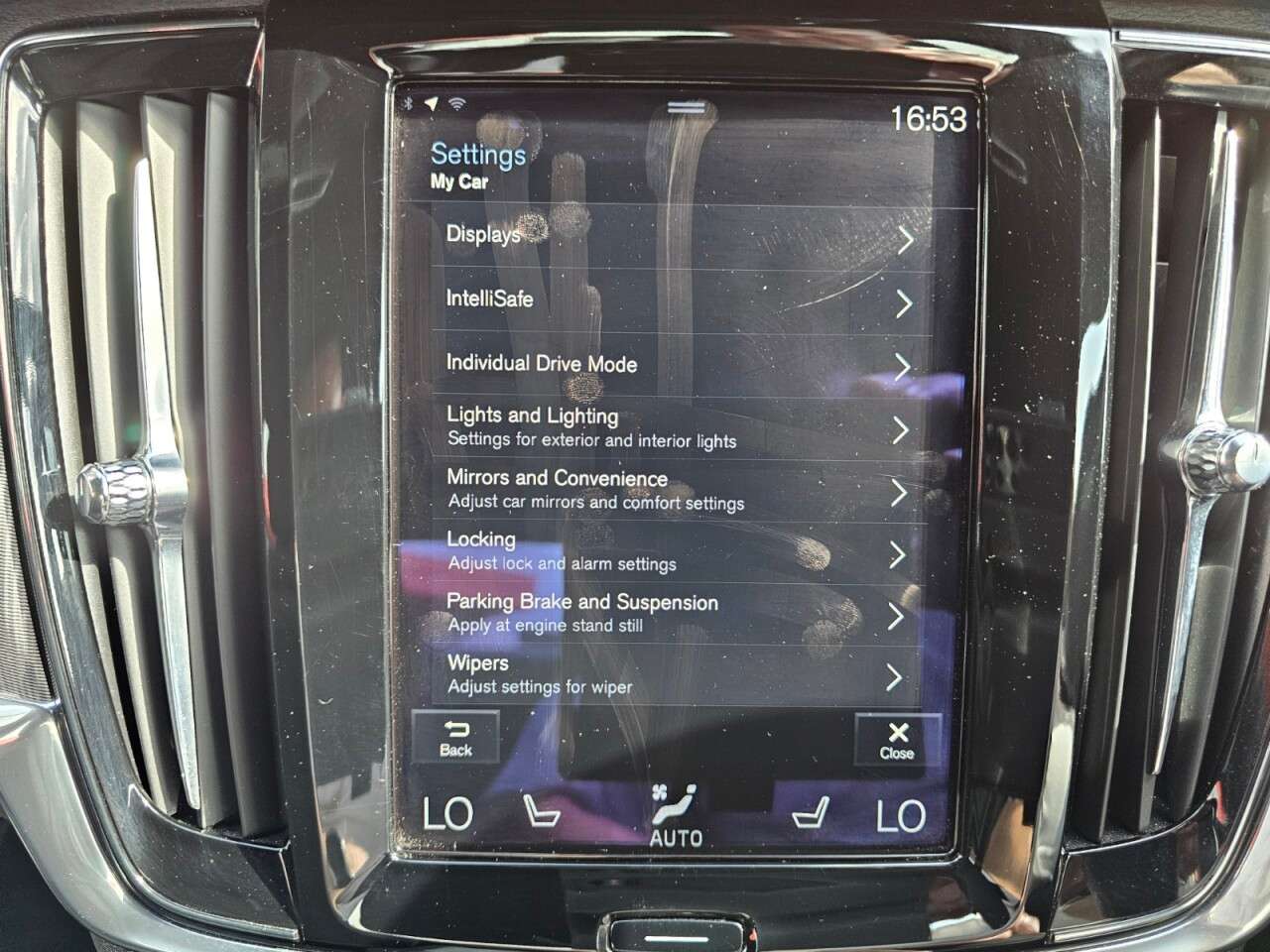 2017 VOLVO S90 2017 VOLVO S90