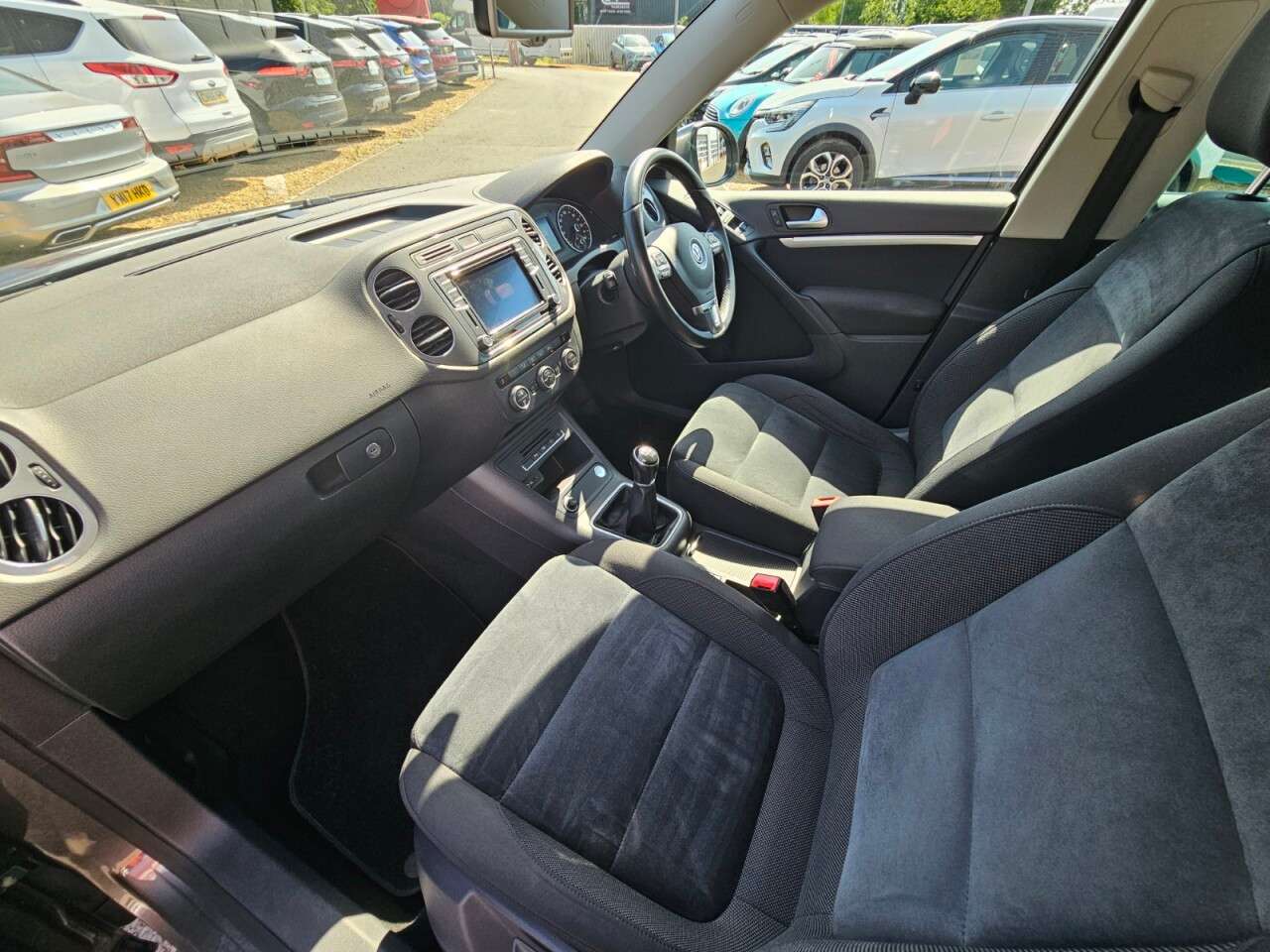2015 VOLKSWAGEN TIGUAN 2015 VOLKSWAGEN TIGUAN