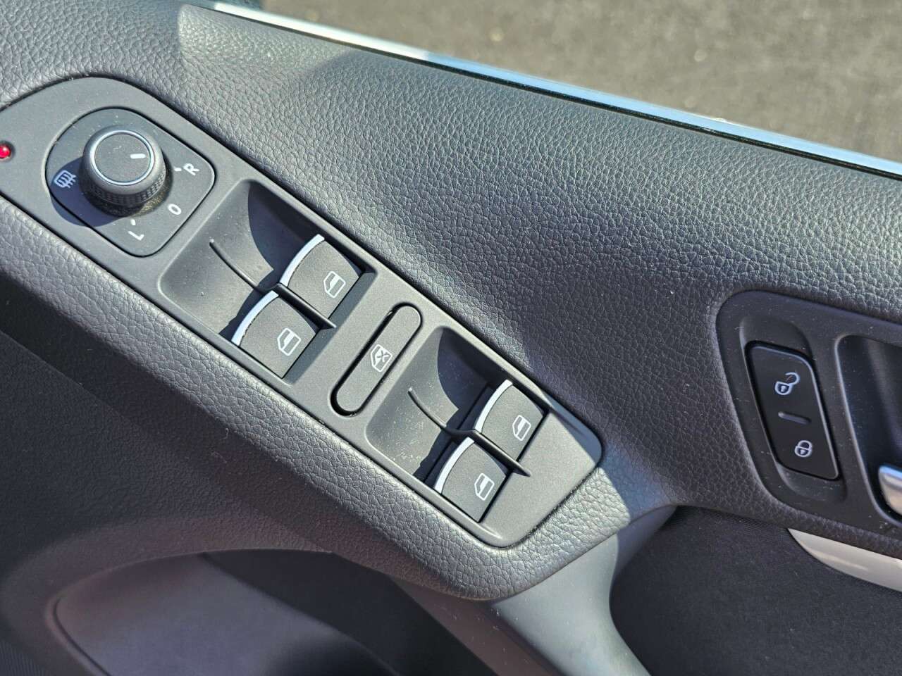 2015 VOLKSWAGEN TIGUAN 2015 VOLKSWAGEN TIGUAN